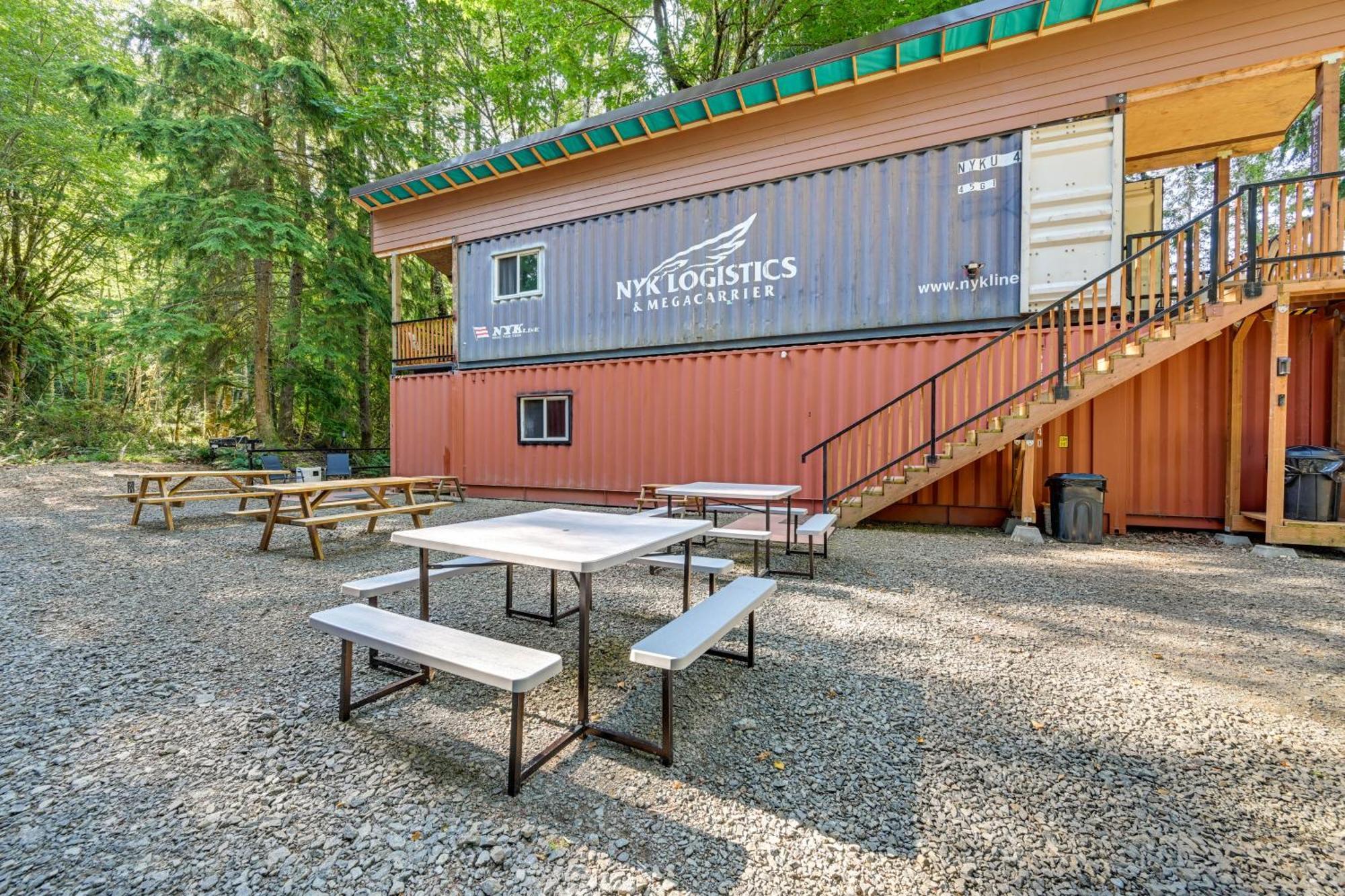 Unique Container Studio With Deck And Fire Pit! Баклі Екстер'єр фото